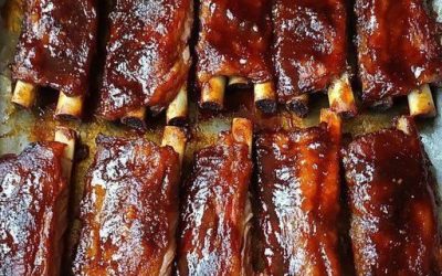 Saftige Ofen-Spareribs wie vom Grill – Mein Familienrezept für zarte Rippchen mit würziger BBQ-Kruste