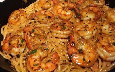 Boahh diese Knoblauch-Garnelen-Pasta haut dich vom Hocker, In nur 30 Minuten fertig!