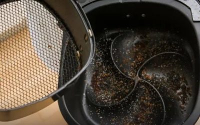 Eine blitzblanke Heißluftfritteuse in 5 Minuten: So geht’s