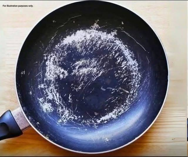 Antihaftpfannen könnten Millionen winziger Plastikpartikel freisetzen