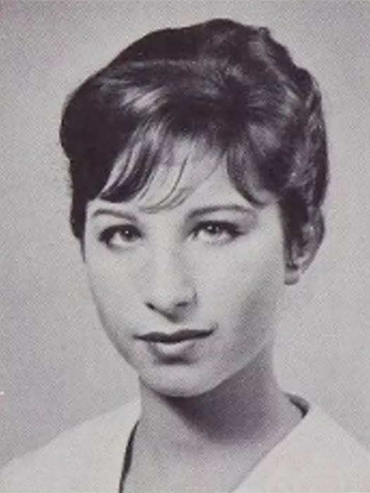 Können Sie erraten, welcher Star diese junge Frau wurde? Ein seltenes Archivfoto sorgt bei den Fans für Furore!