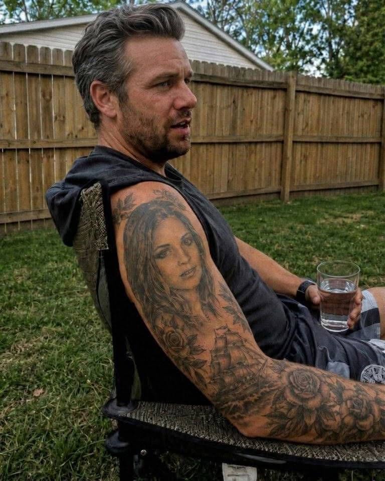 Ich dachte, das Tattoo meines Mannes zeige irgendeine Frau, bis ich sie persönlich kennenlernte.
